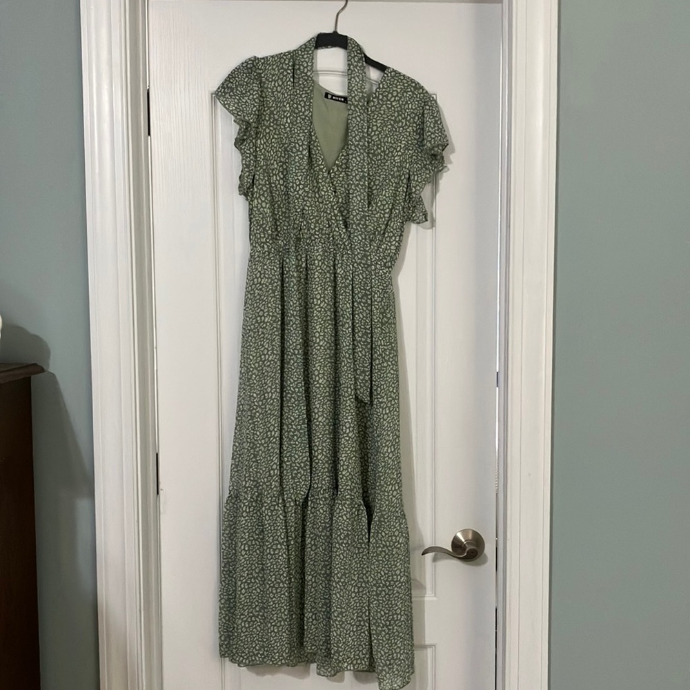 Green Ruffled V-Neck Maxi Sundress